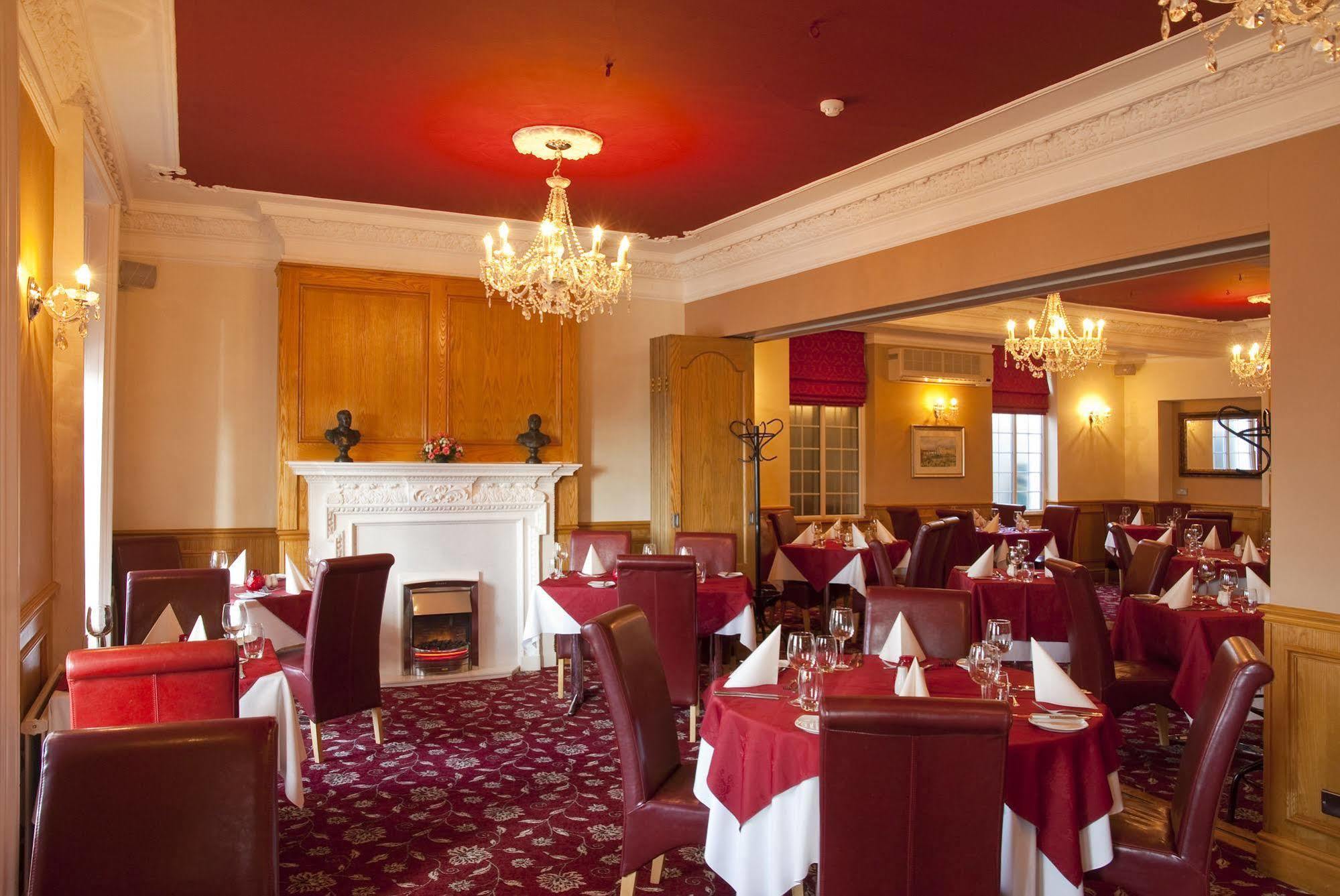 The Royal Hotel Crosby  Exterior photo