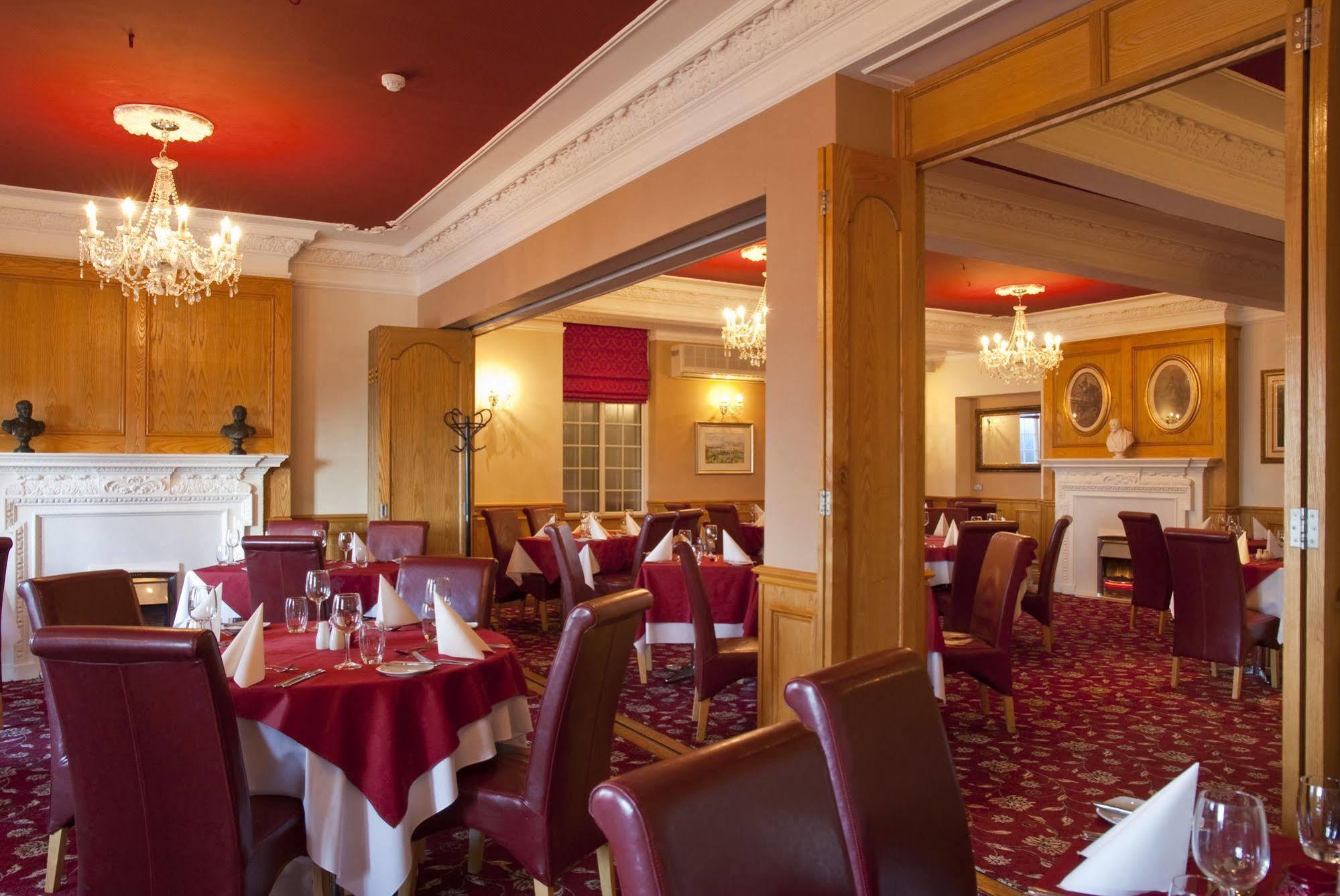 The Royal Hotel Crosby  Exterior photo