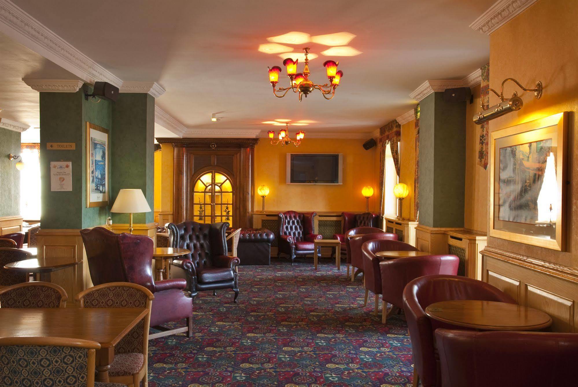 The Royal Hotel Crosby  Exterior photo